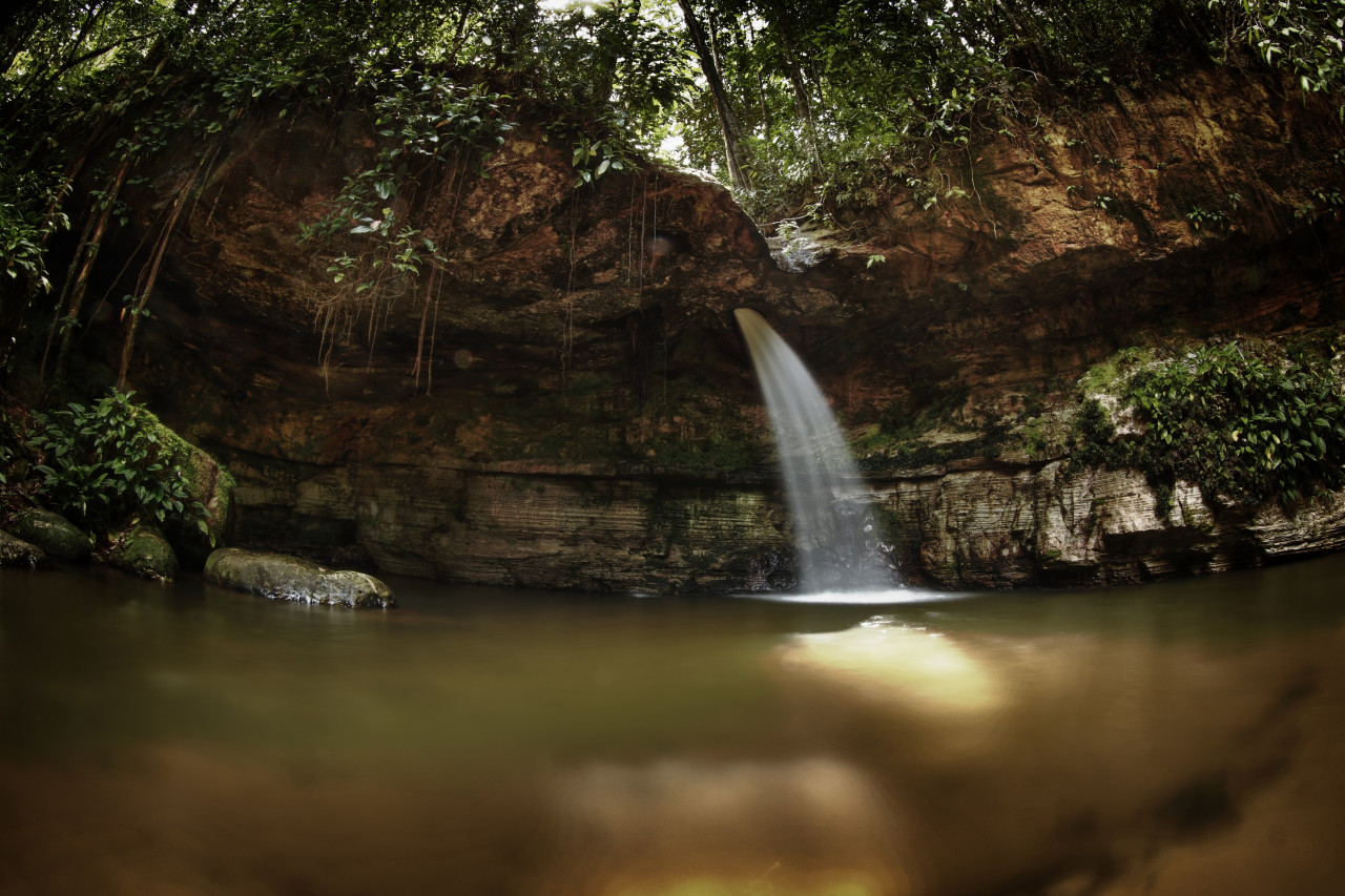 Cachoeira Pedra Furada